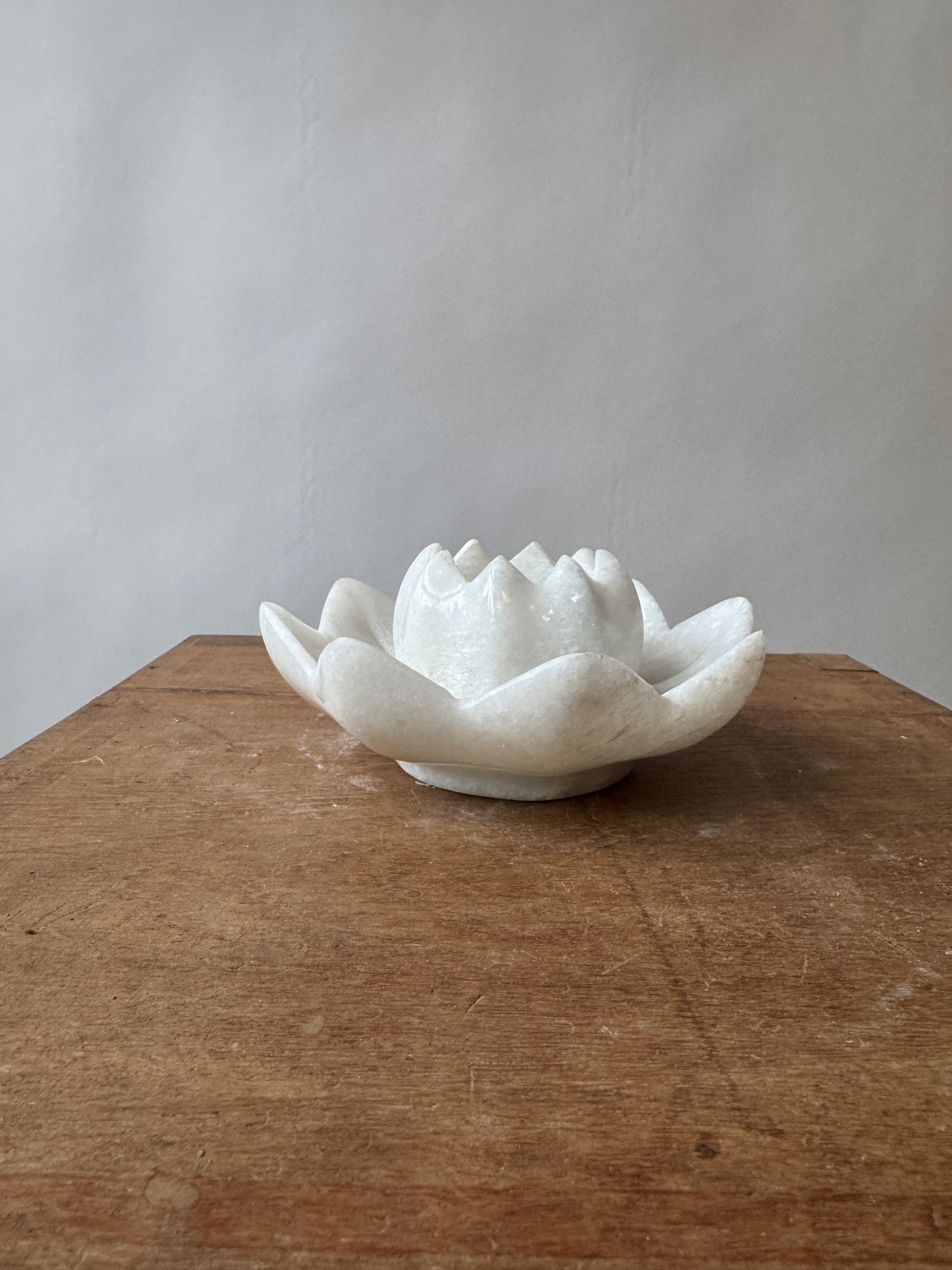 Marble Lotus Candle Holder