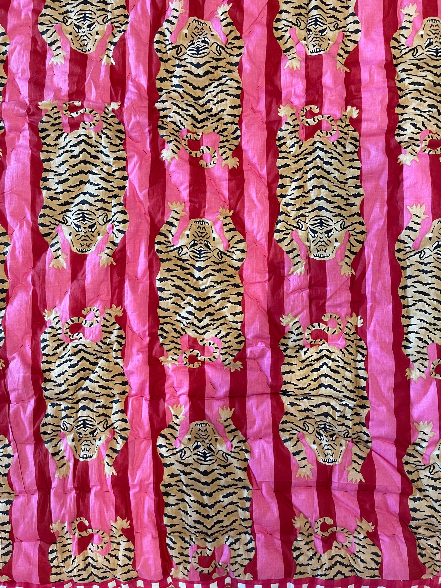 Tiny Tiger Quilt Hot Pink