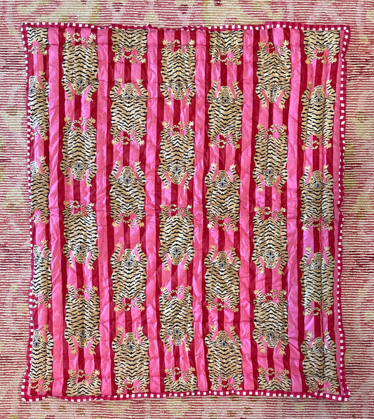 Tiny Tiger Quilt Hot Pink