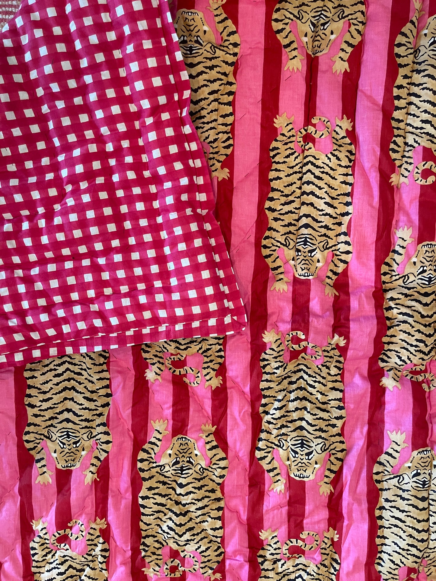 Tiny Tiger Quilt Hot Pink