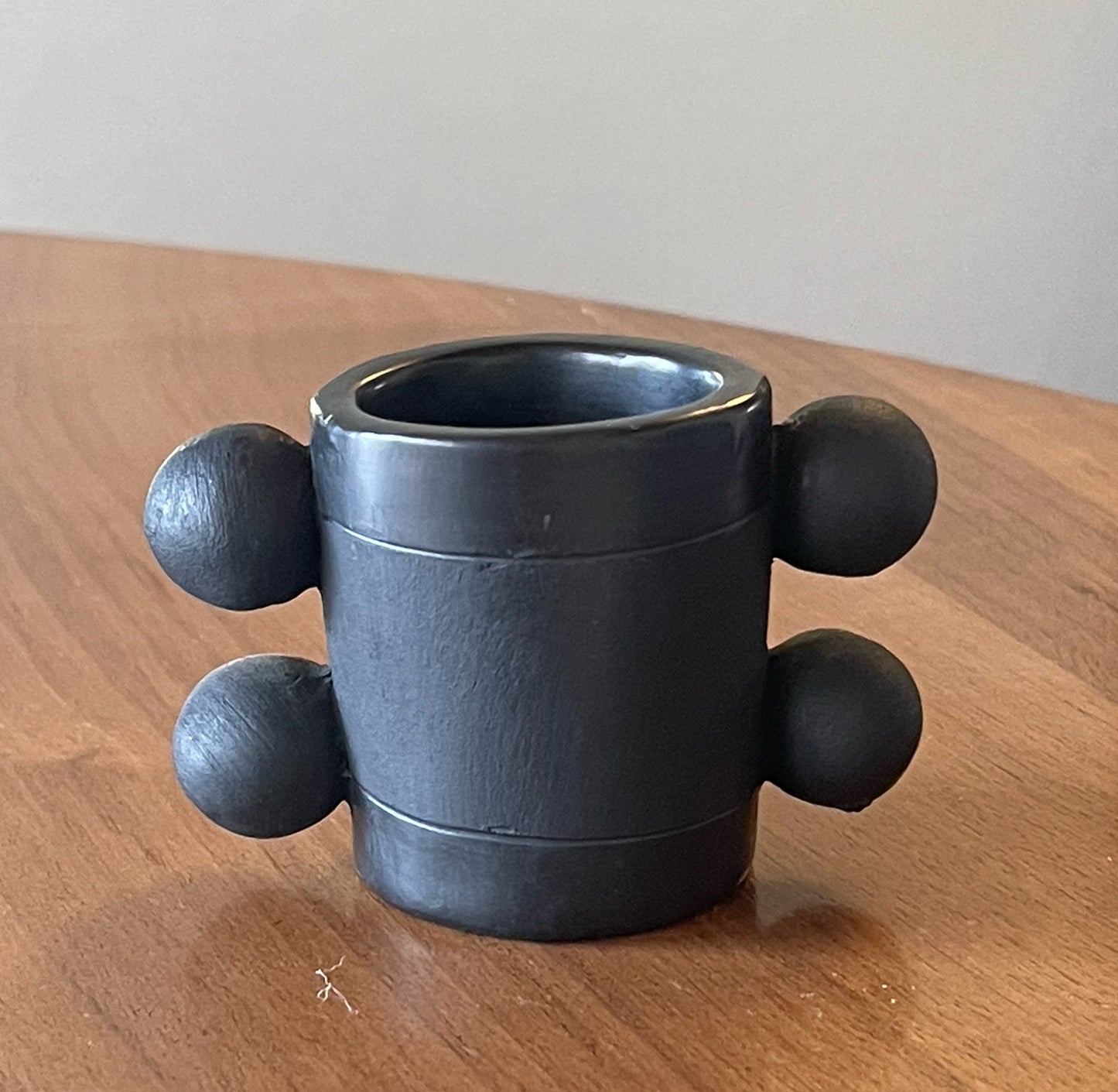 Black Pottery Ball Cups