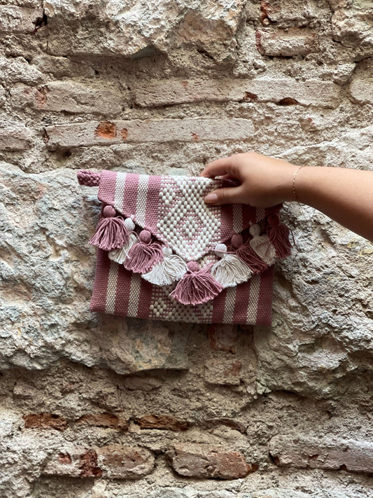 Oaxacan Handwoven Mauve Purse With Flap Closure