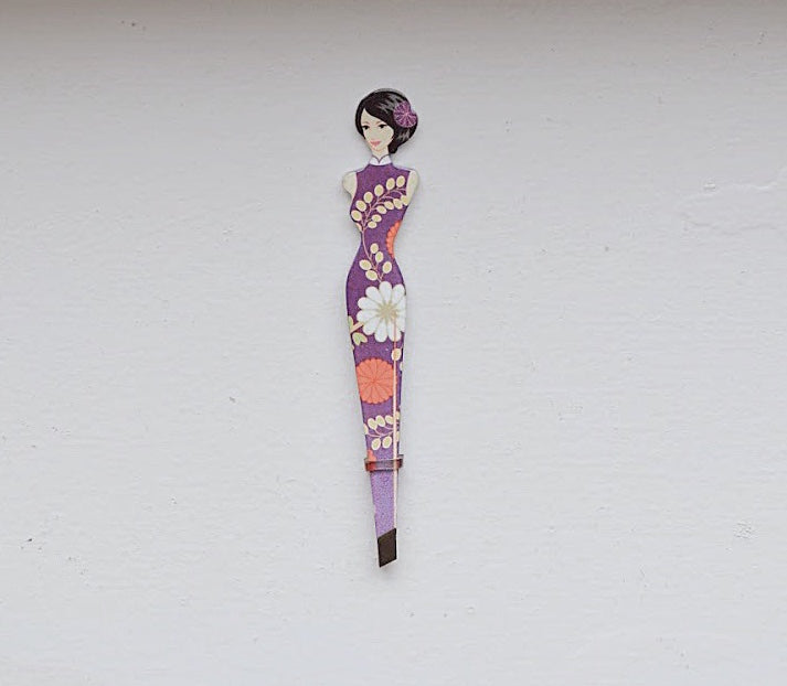 Lady Tweezers